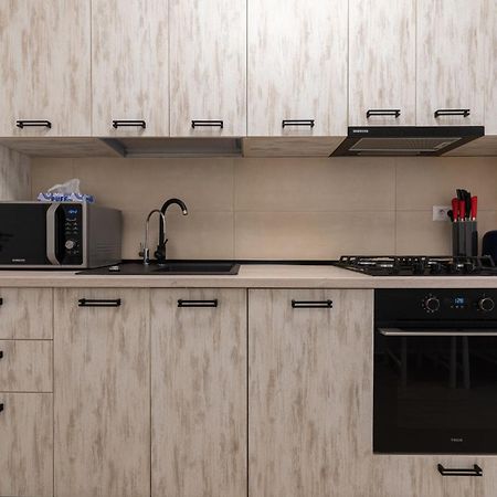 Ines - Modern 2Br Apartment With Garden Views Bucarest Esterno foto