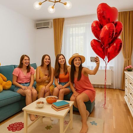 Ines - Modern 2Br Apartment With Garden Views Bucarest Esterno foto