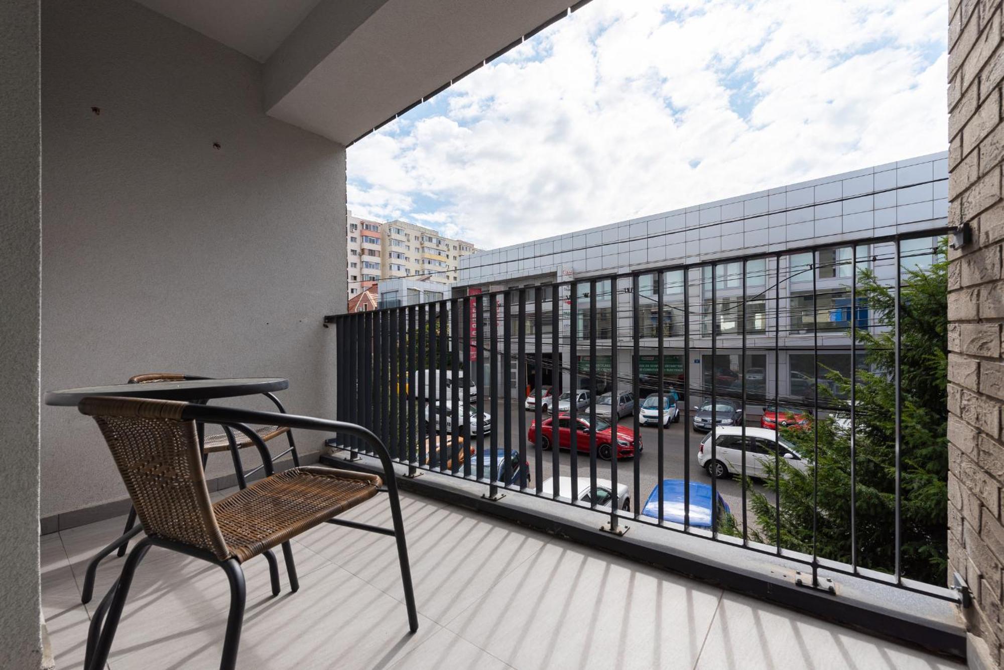 Ines - Modern 2Br Apartment With Garden Views Bucarest Esterno foto